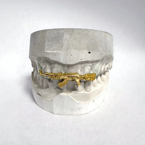 3D process of grillz customization